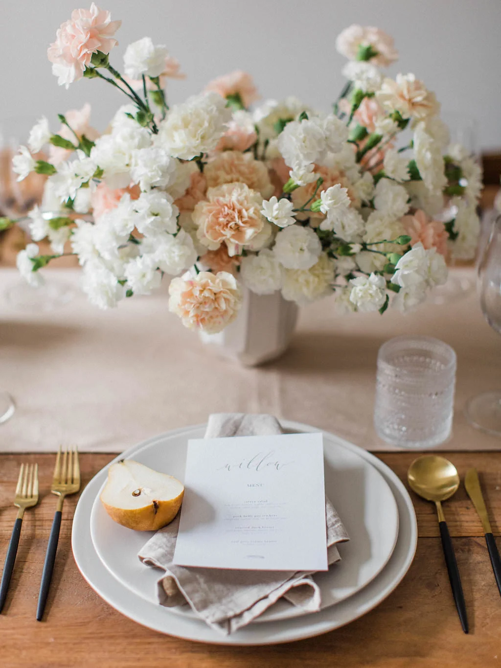 minimalistshoot2018_aberdeentavern(49of193).jpg
