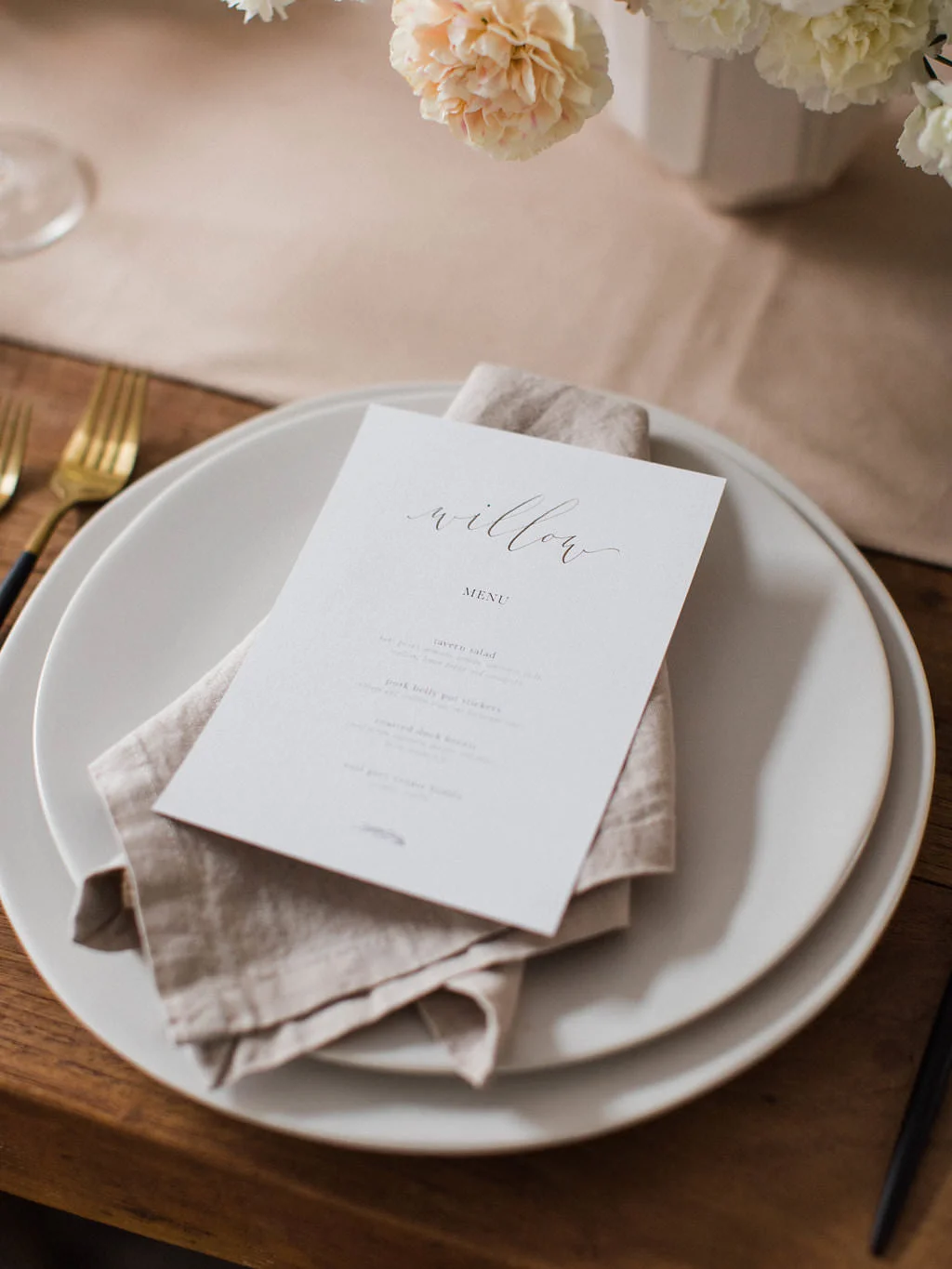 minimalistshoot2018_aberdeentavern(53of193).jpg