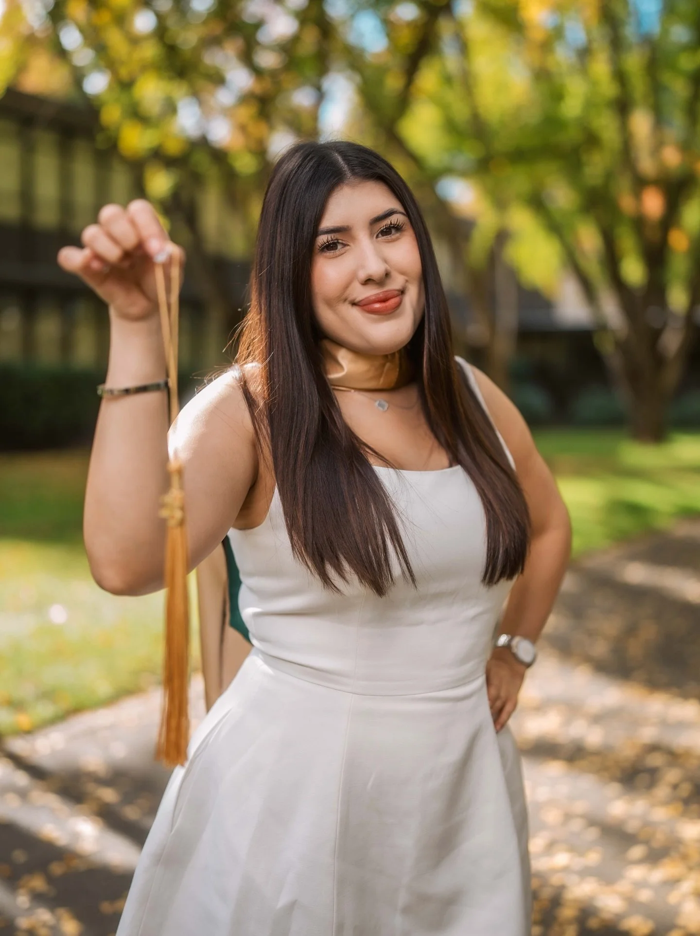 Grad season is right around the corner! I can&rsquo;t wait to see all the photos! 📸🎓
. 
#photographer #graduation #graduationphotoshoot #graduationphotos #graduationphotographer #familyphotography #familyphotos #sacphotographer #Sacramento #photos 