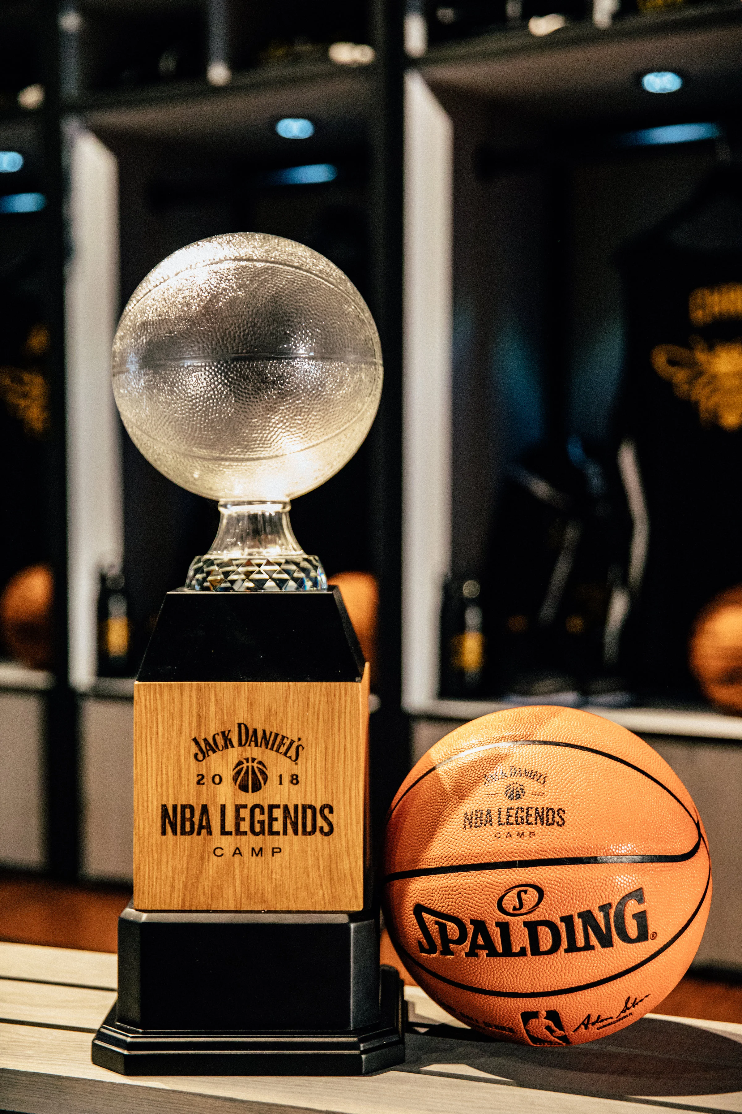 01_CustomTrophy.jpg