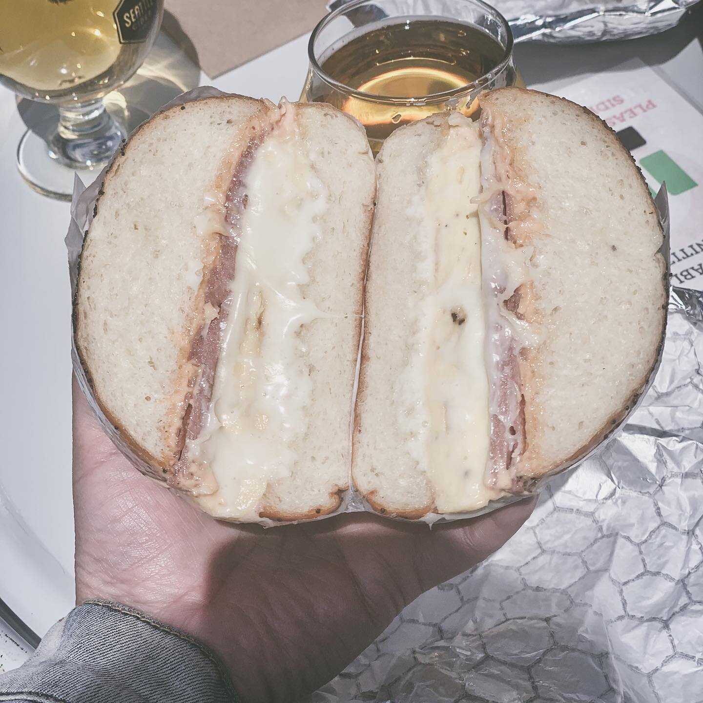 My life revolves around stalking pop ups on Instagram and planning my meals around them 😬
&middot;
Finally got my hands on @hihelenseattle breakfast sandwich and it was everything 👌🏽
&middot;
Makes me miss East Coast bodega sandwiches so much! 😩

