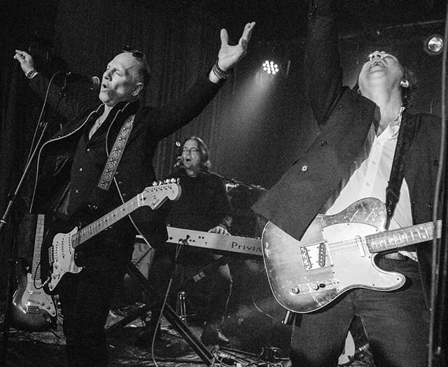 Looking for your next "The BRUCE Show" fix? Upcoming shows
Unplugged at Torne Valley March 20
April 18 at Arlene's Grocery
#thebruceshow #mightyspectrumband #springsteen #theboss #livemusic
Photo @markashephotography