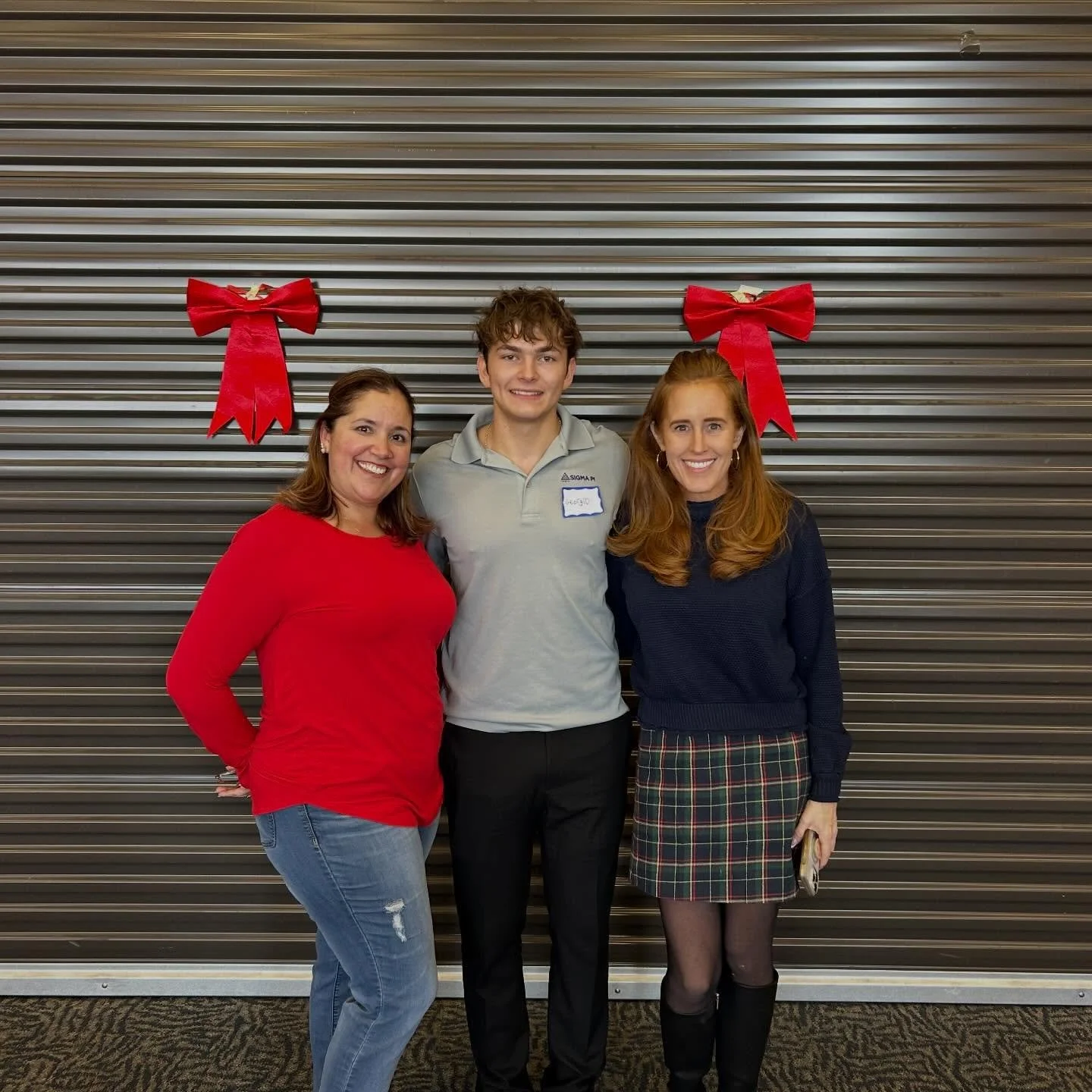 It&rsquo;s that time of year!!🎅🏻🎄
Thank you to our friends @sigmapi.fullerton and @csufcenterforautism for helping us put on a MERRY event! We are so grateful!
.
.
.
#BreakingBarriers #NeurodiversityMatters #BuildingInclusiveCommunities #specialne
