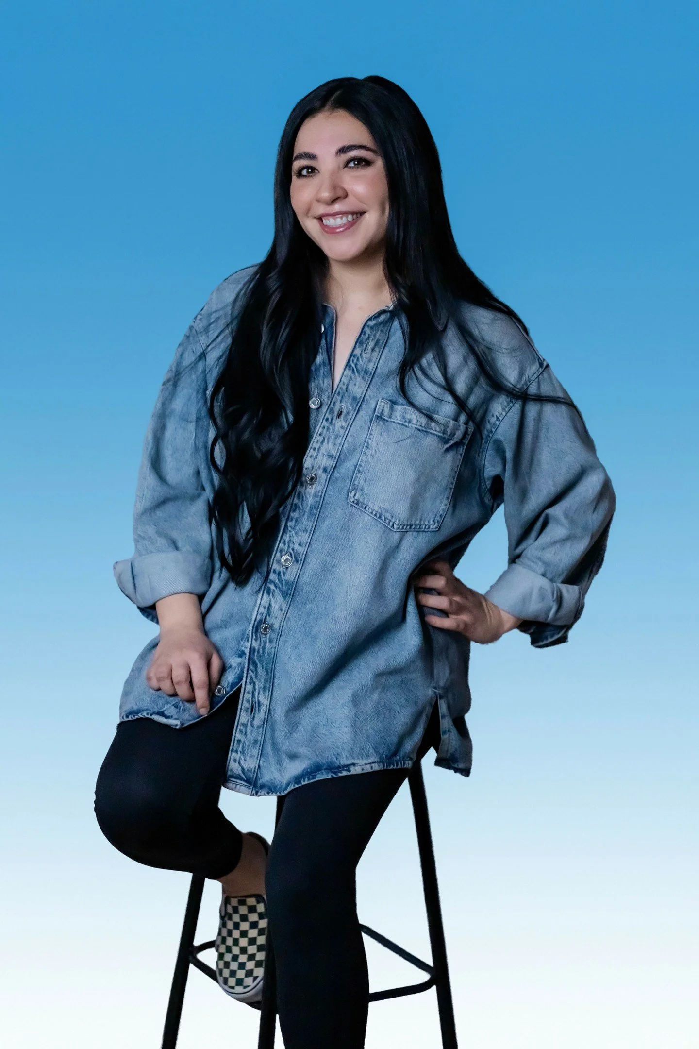 Get to know our teachers!! 
.
Swipe to learn some more about our teacher Ms. Megan. 
.
.
Leave us a comment about what you love about Ms. Megan 💙

*
*
*
*
*
#nolimitscreativearts #nolimitsisawesome  #danceteacher