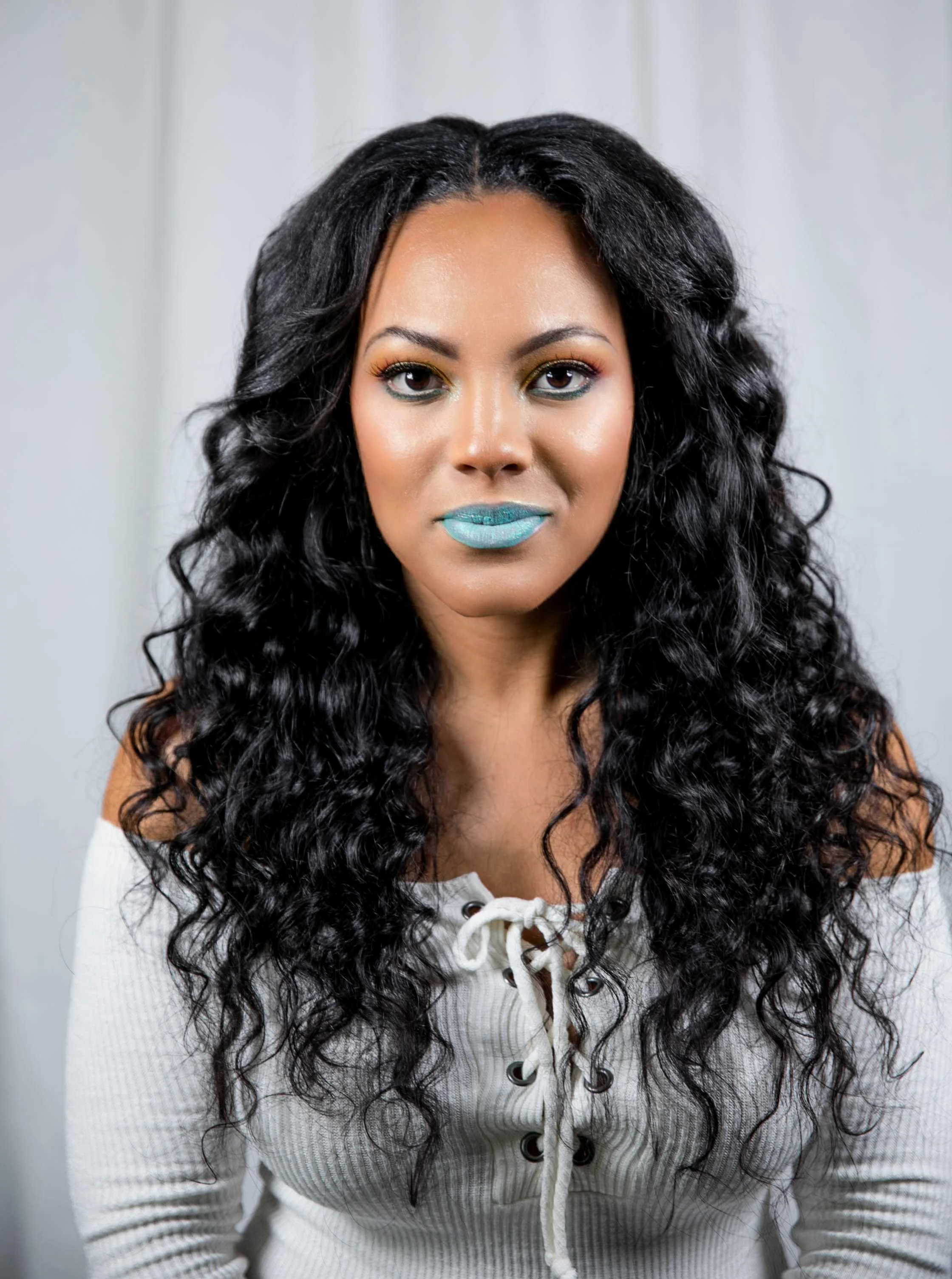 TEE_ShopPlatinumCurly1.jpg