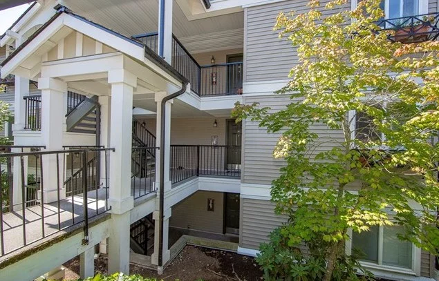 Buyer ____________ SOLD Price $352,000 Kirkland, WA