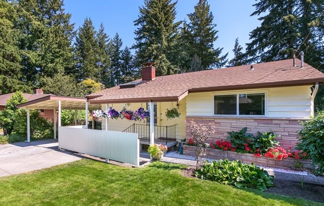 Buyer ____________ SOLD Price $640,000 Shoreline, WA