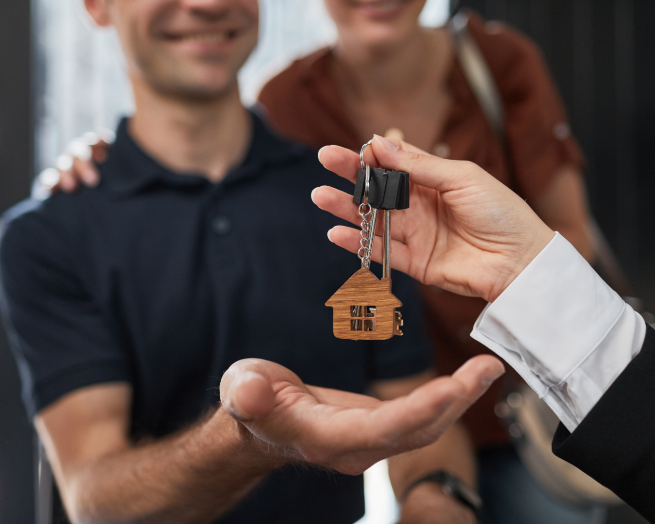 Luxury Lens: How much wealthier does buying a home earlier in life make you?