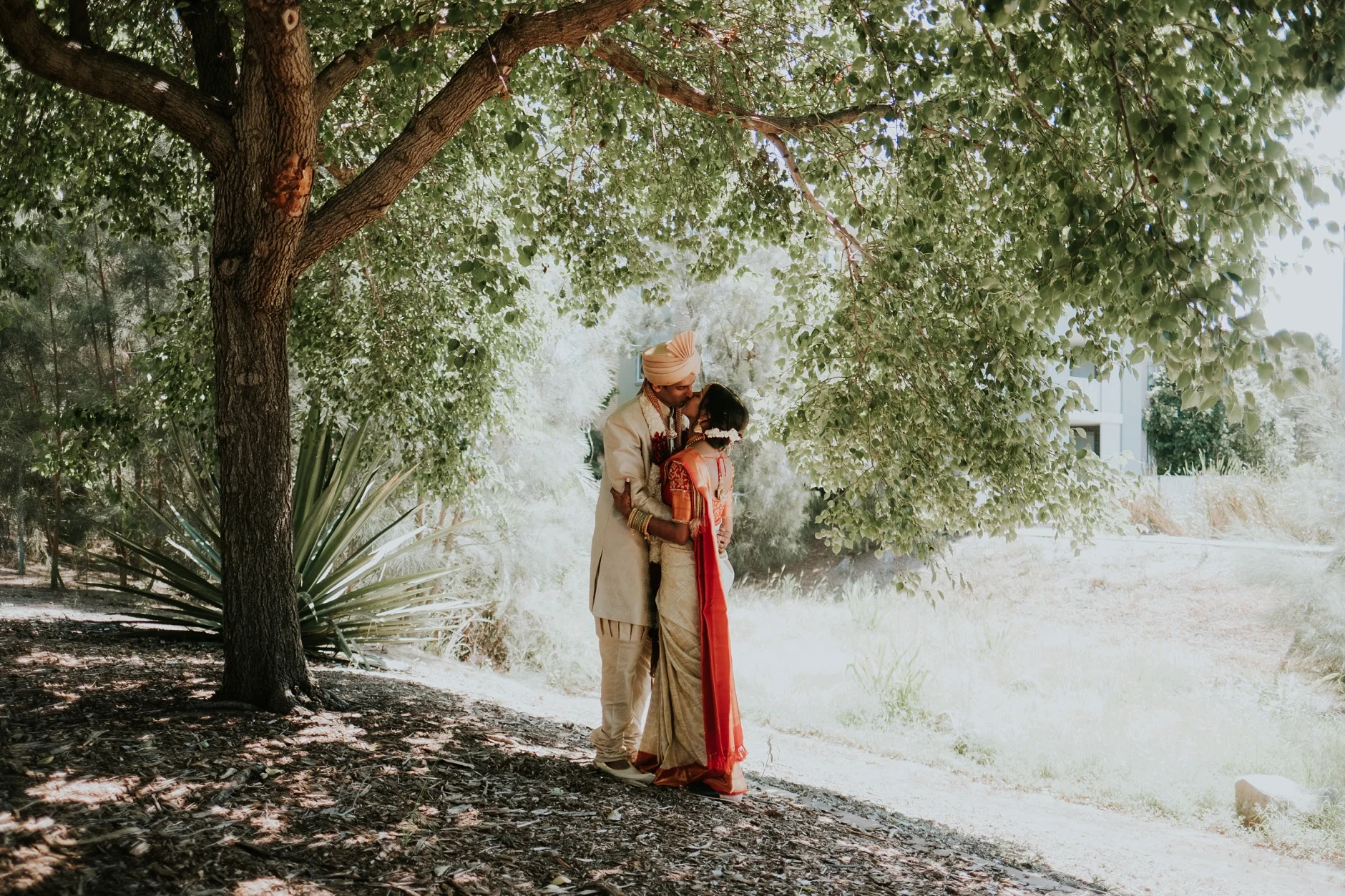brahman&priyanka1316a_Byron-Bay-Wedding.jpg