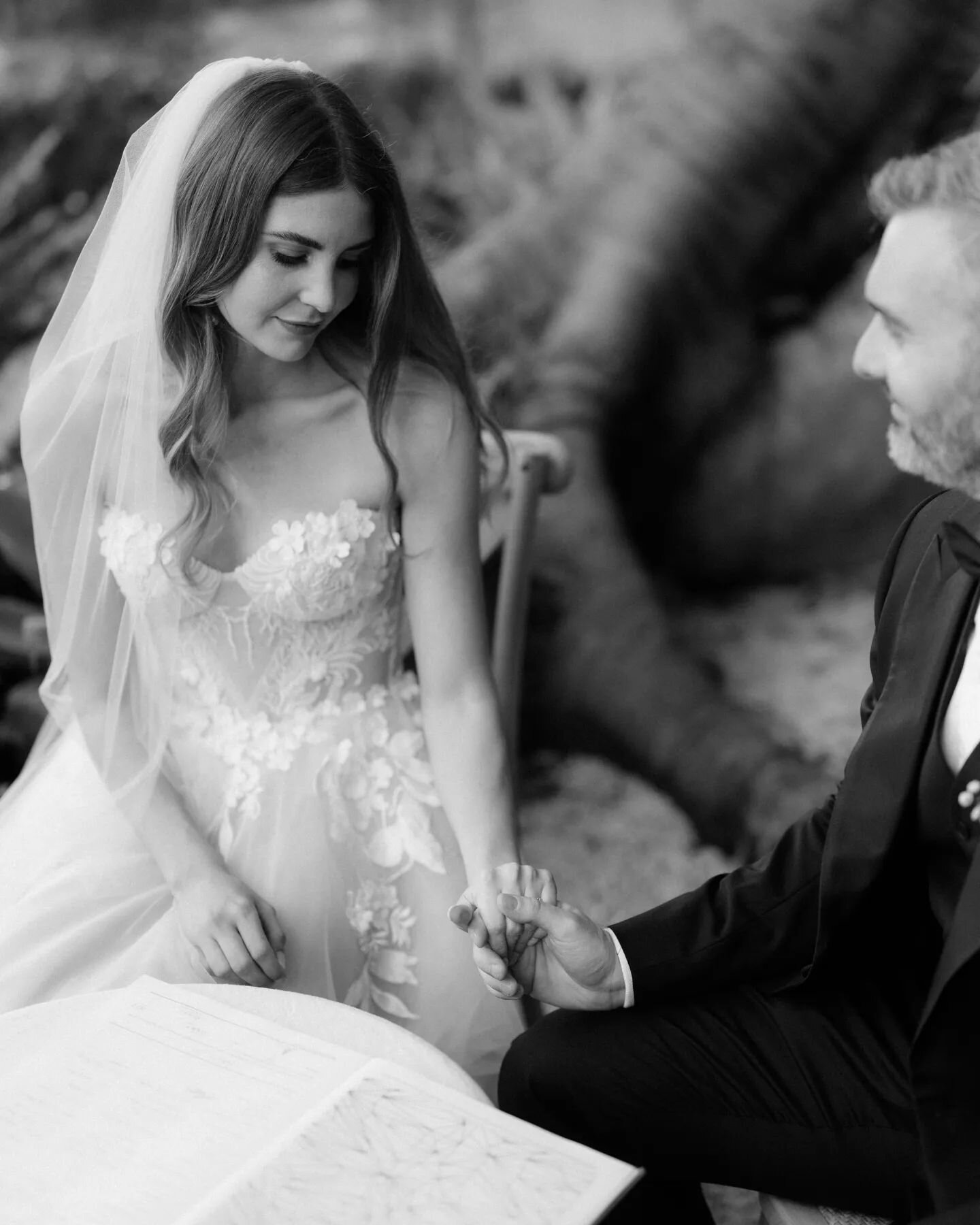 &quot;All my possessions for a moment in time.&quot; ~ Elizabeth I
.
Some b&amp;w vignettes from Yoni &amp; Letitia's wedding yesterday. 
.
Edited by @wildernis.lab 
.
#byronbayweddingphotographer
#weddingphotography
#byronbayweddingphotography
#sydn