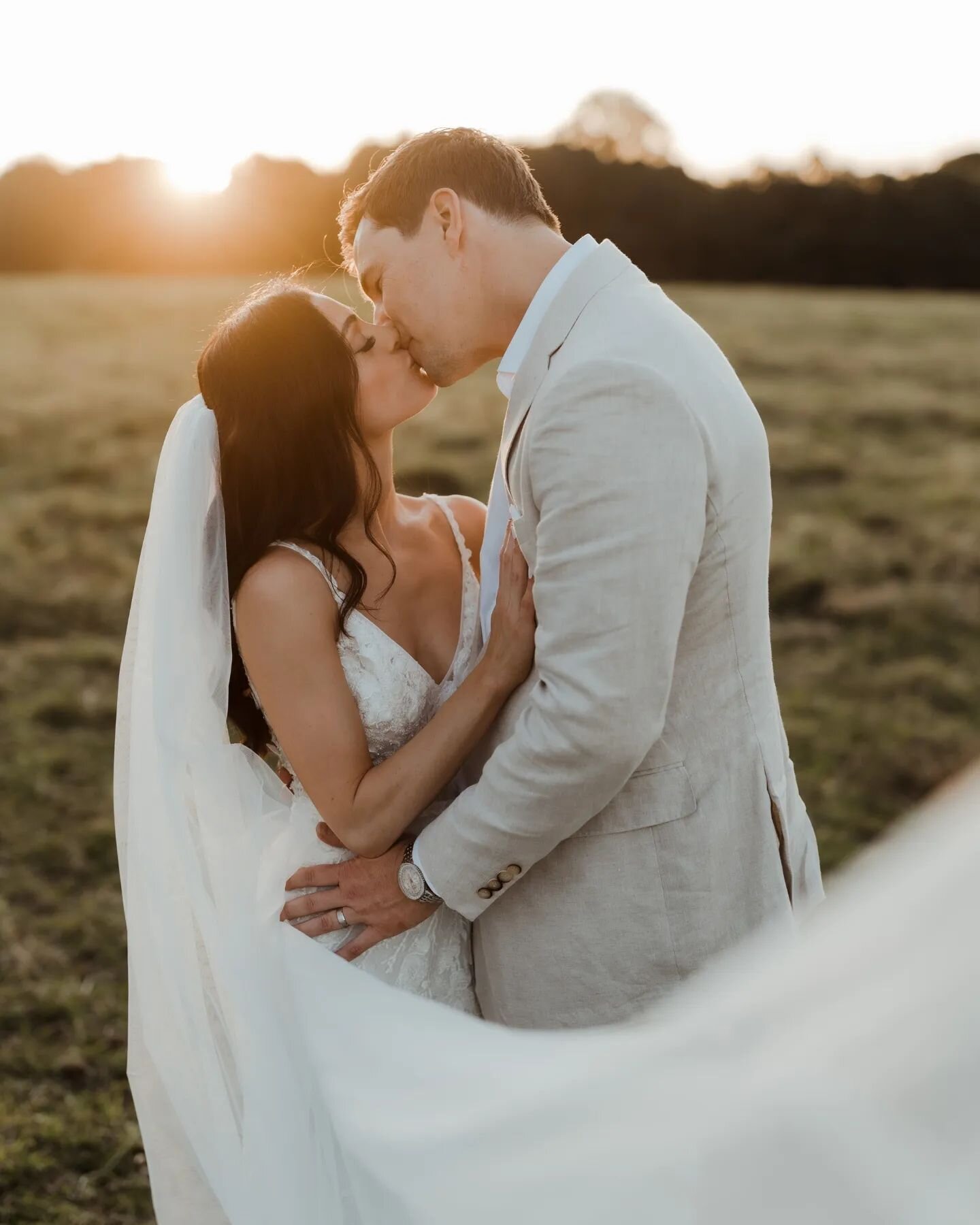 Lisa &amp; Wil lighting up @theearthhousebyronbay a few weeks back. A beautiful couple at one of the most beautiful venues on the east coast.
.
Edited by @wildernis.lab 
.
Hair and Makeup Artist - Alex Ouston
Florist - The French Petal
Celebrant - Be