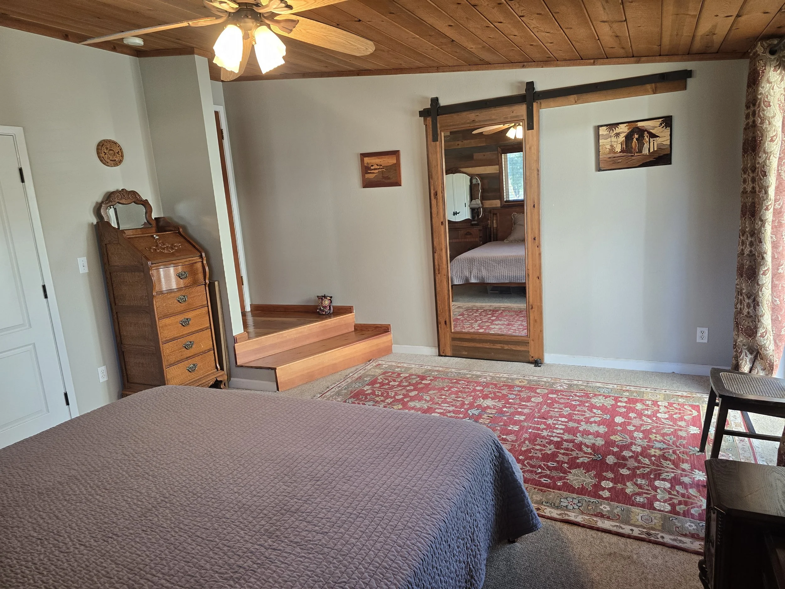 master bedroom 2.jpg