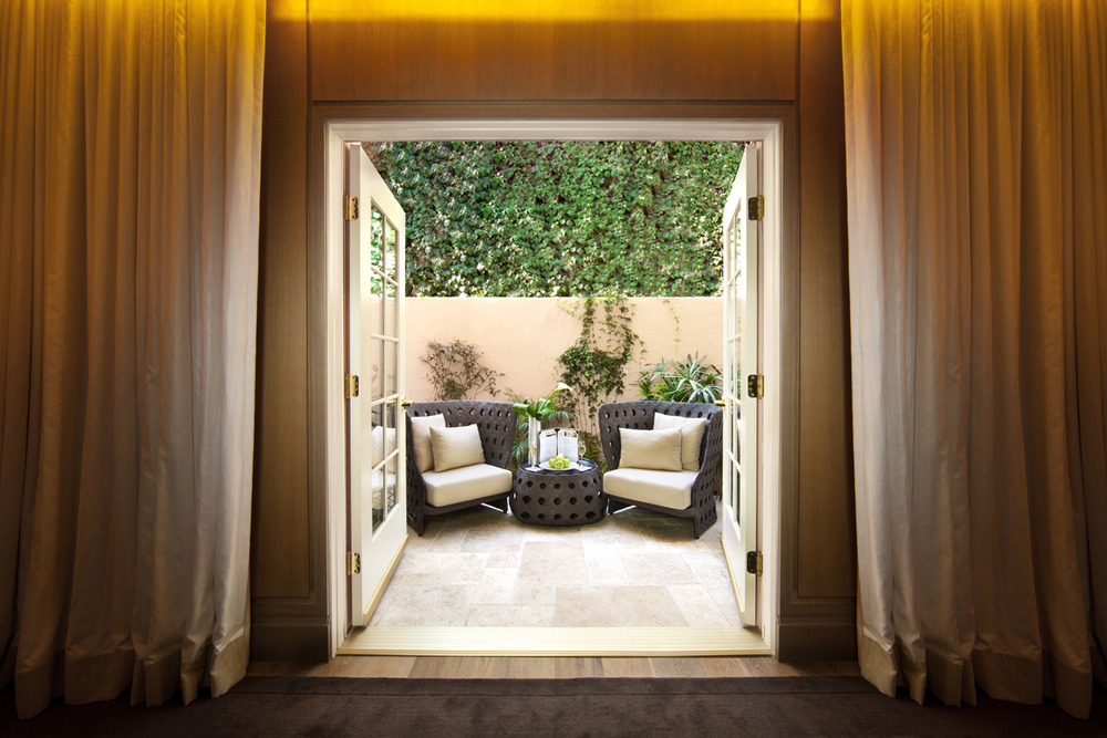 Relaxation-Lounge-outside-seating.Hotel-Bel-Air-Spa-by-La-Prairie-11.png
