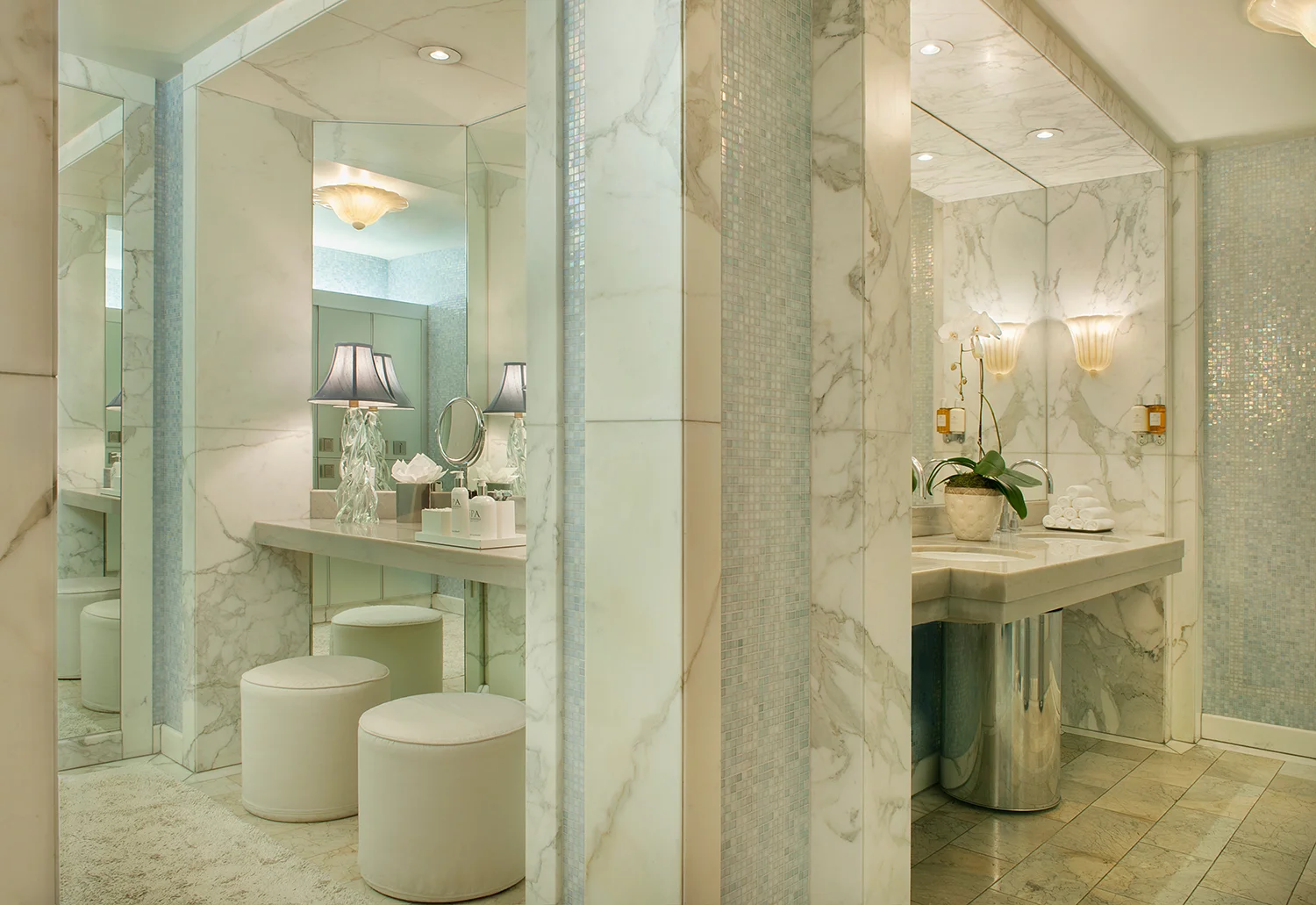 The-Peninsula-Beverly-Hills-Spa---Locker-Room-Vanity-(1).jpg