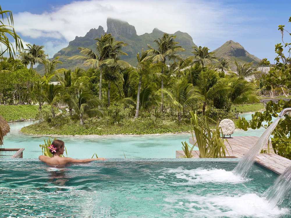 outdoor pool.jpg