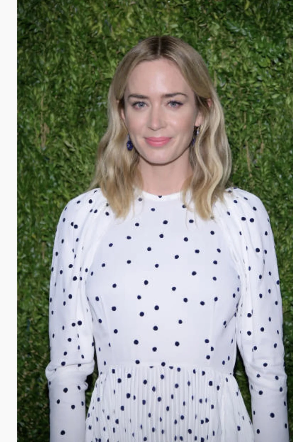 Achieve Emily Blunt's Winter Beach Waves in 3 Simple Steps