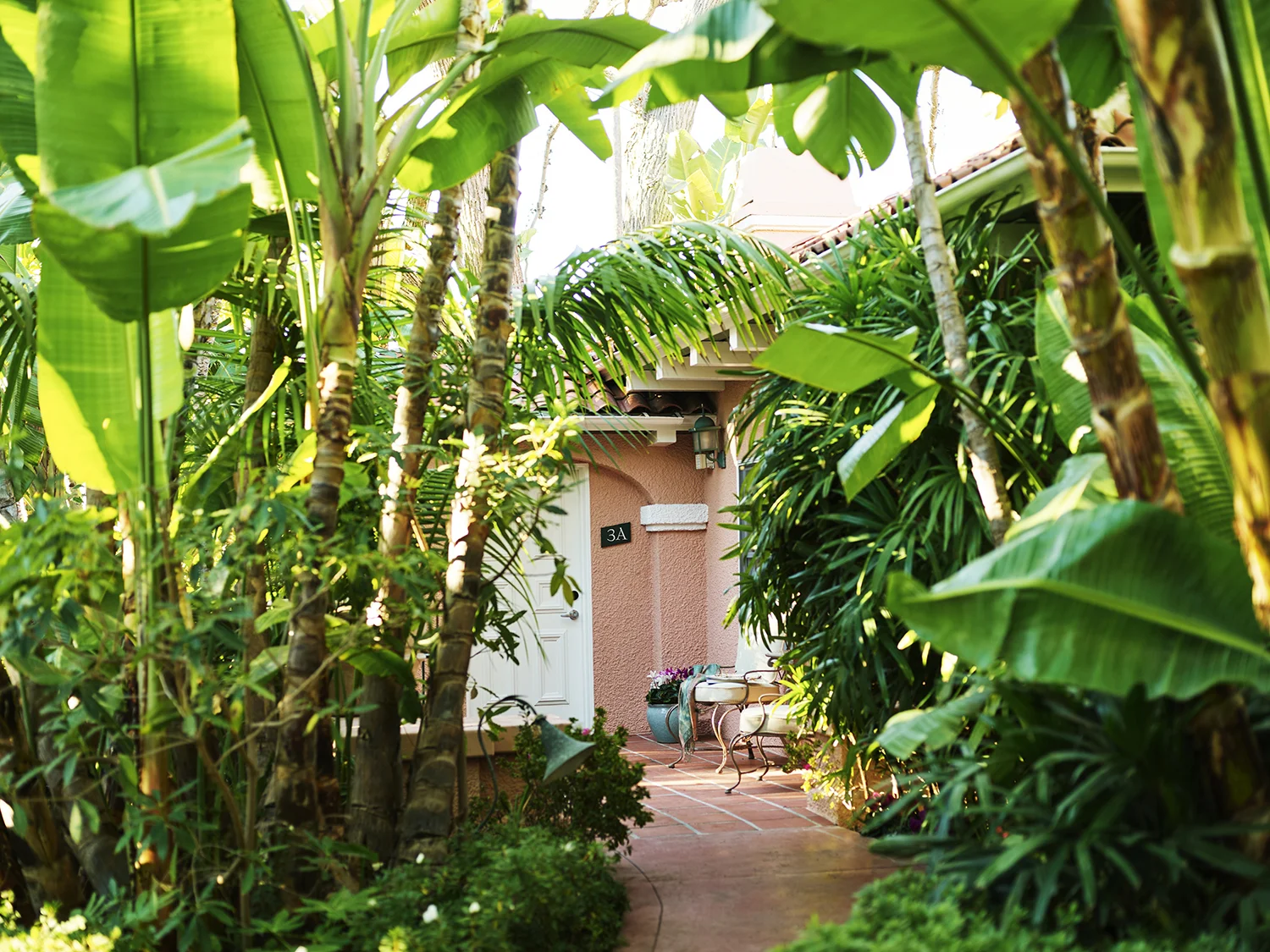 Stay in Bungalows Inspired by Marilyn Monroe and Howard Hughes at The Beverly Hills Hotel