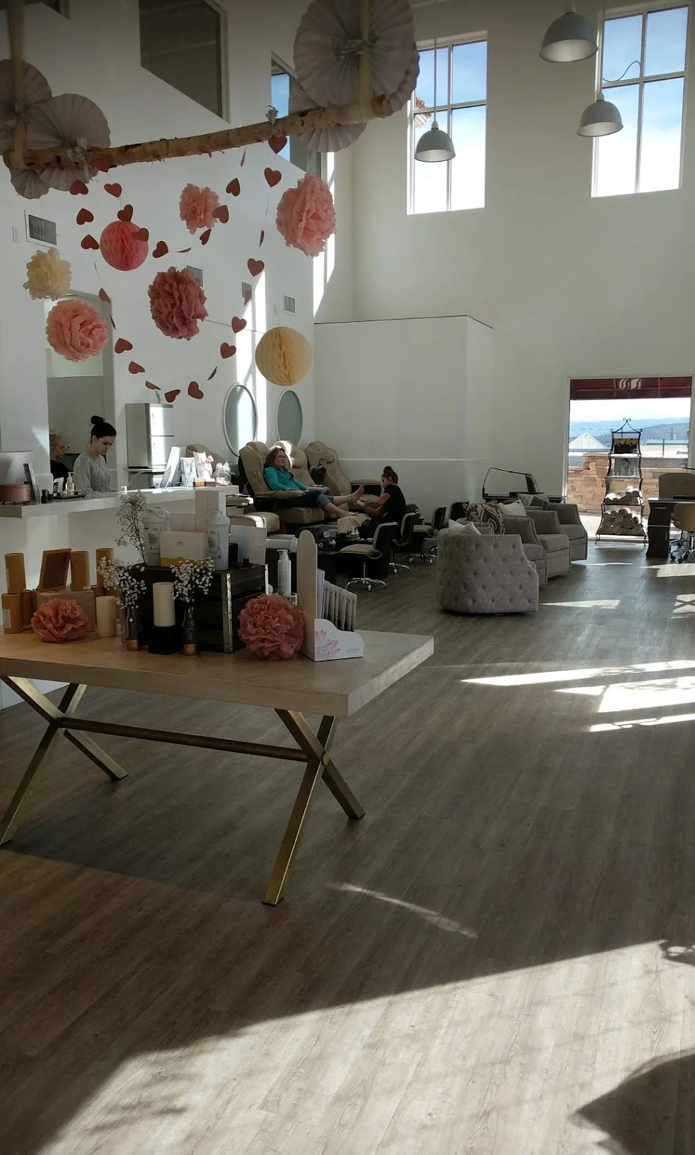 The spa’s front lobby, manicure and pedicure stations.