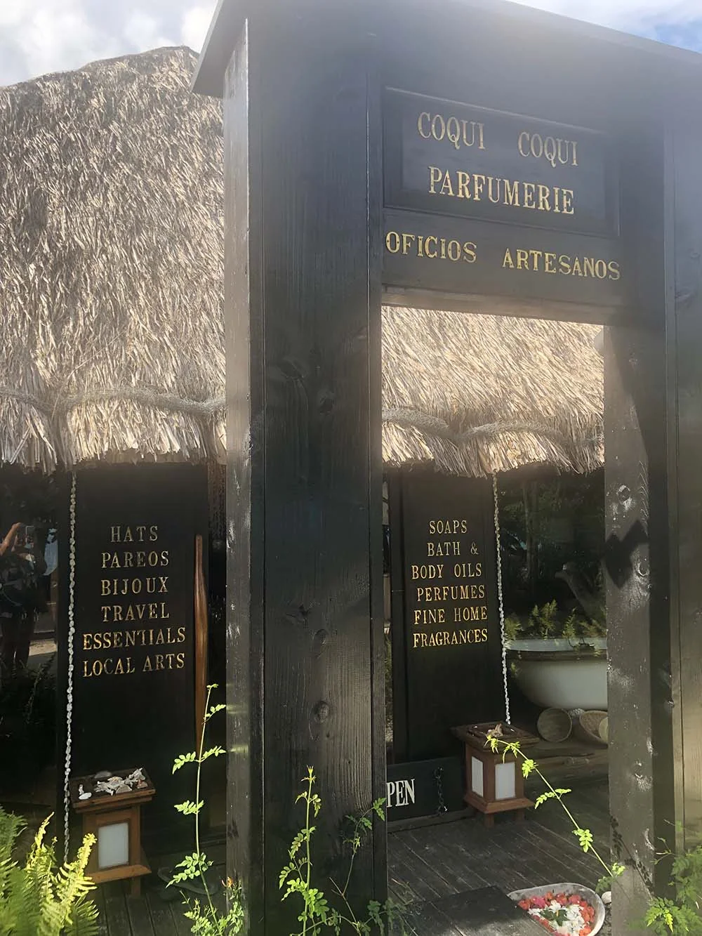 The entrance leading up to the boutique.
