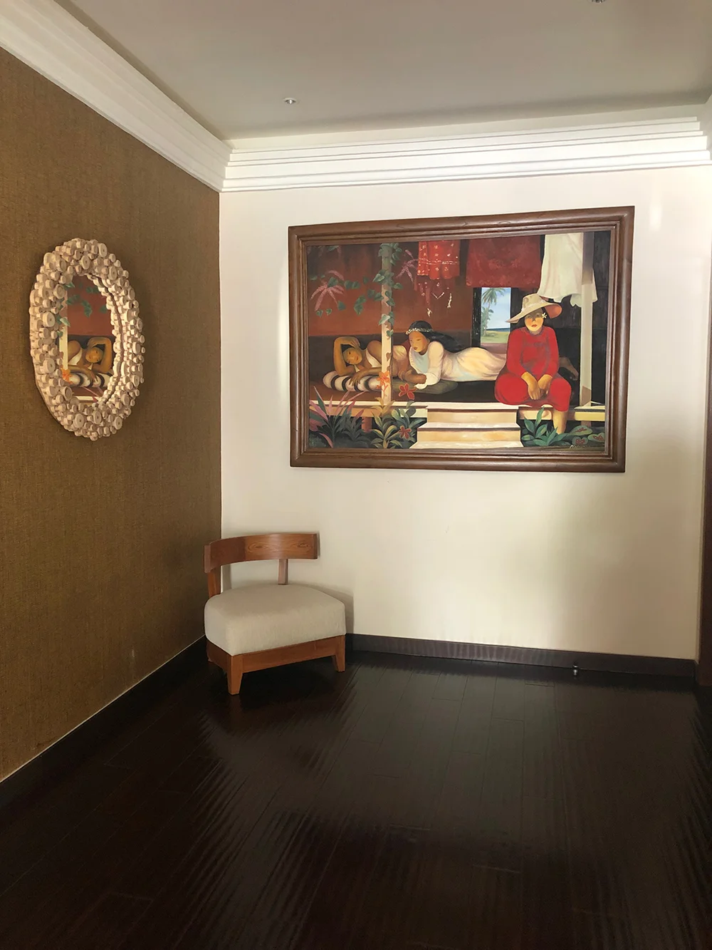 The spa’s treatment rooms feature beautiful traditional Polynesian decor.