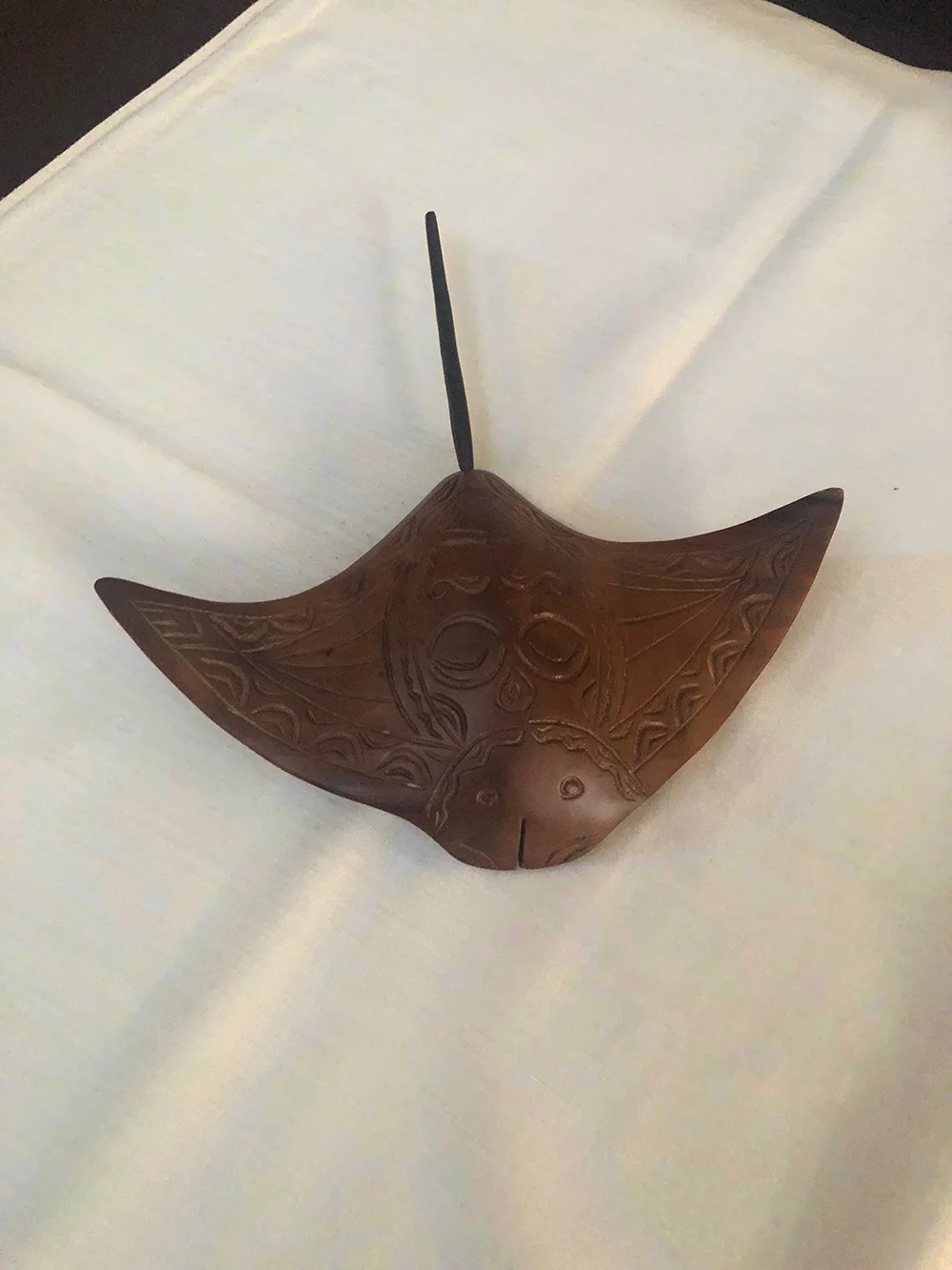 A wood-carved manta ray greeted me prior to my massage.