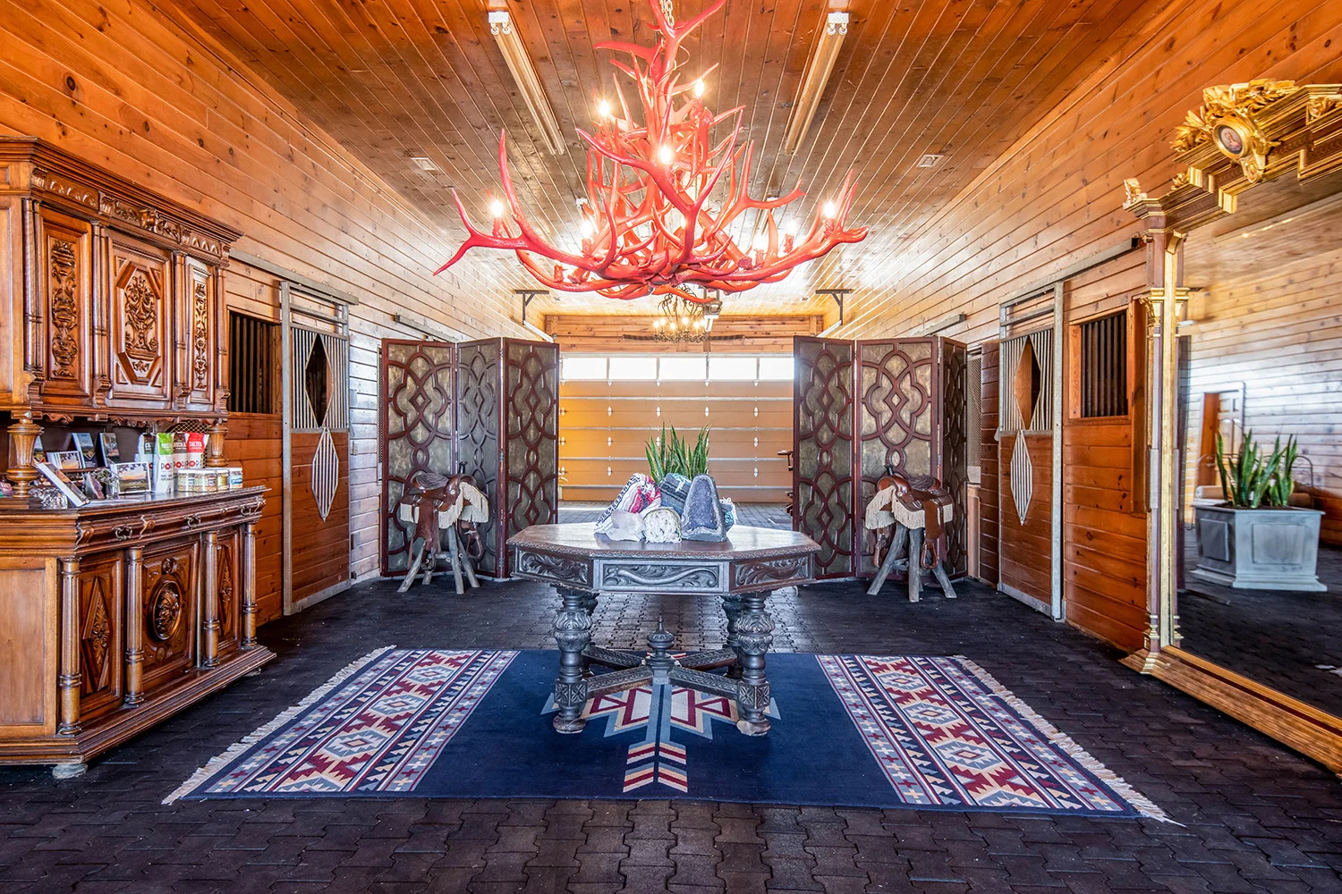 Celebrate a Special Occasion, Host a Private Retreat, and More at The Horse Shoe Farm