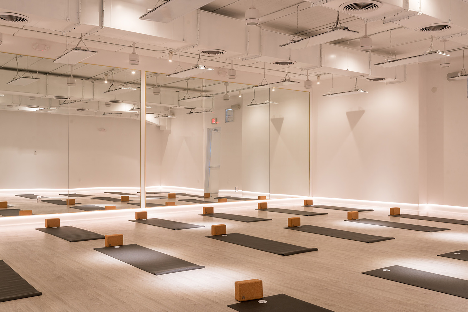 SOL Yoga Fort Lauderdale Offers Luxe Amenities, Health Treatments