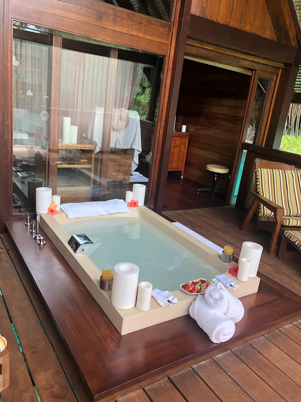 After our treatments, we enjoyed a relaxing bath in the suite’s private outdoor hot tub.