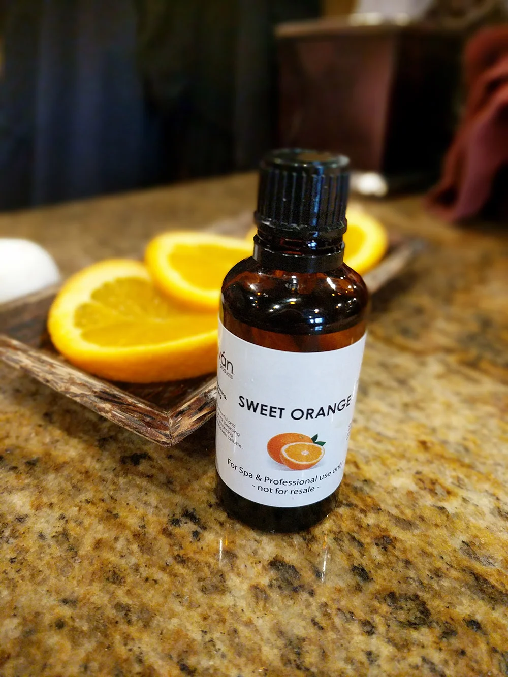 Orange essence from Ojavan, fresh citrus slices, and a fizzing bath bomb make for a sensorial pedicure.