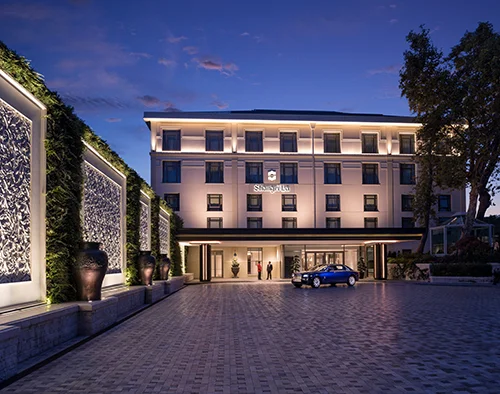 Shangri-La Bosphorus, Istanbul Launches Exclusive Chauffeured Rolls-Royce Experiences 