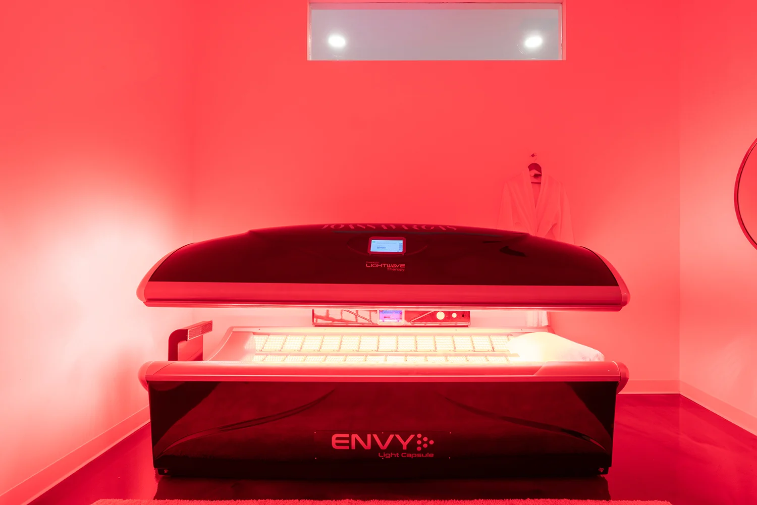 The RevitaLight Bed uses LED Lights to heal the skin at a 300% faster rate.
