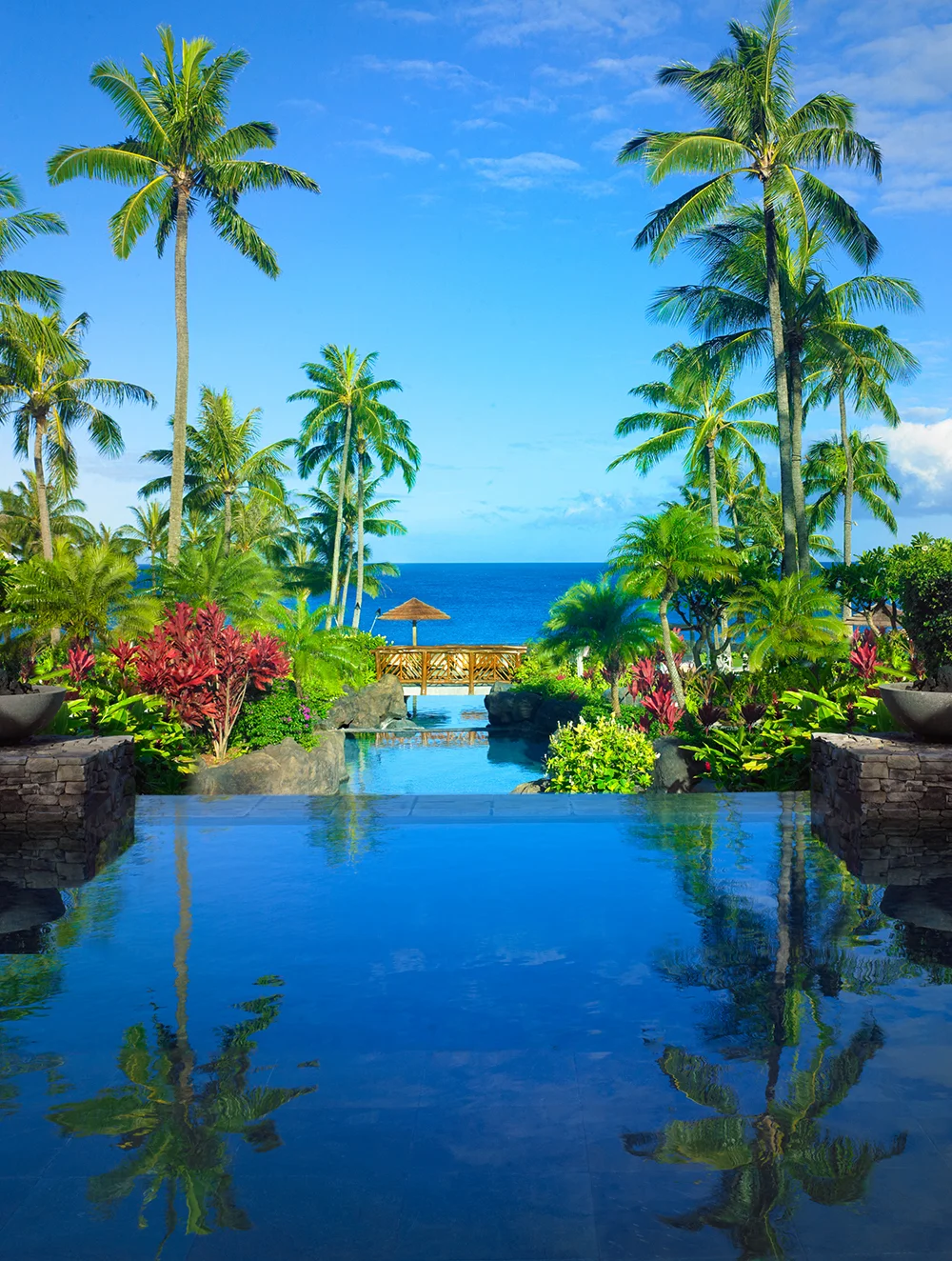 Located in the northwest part of Maui, Montage Kapalua Bay is a luxury resort set along the picturesque waters of Namalu Bay.
