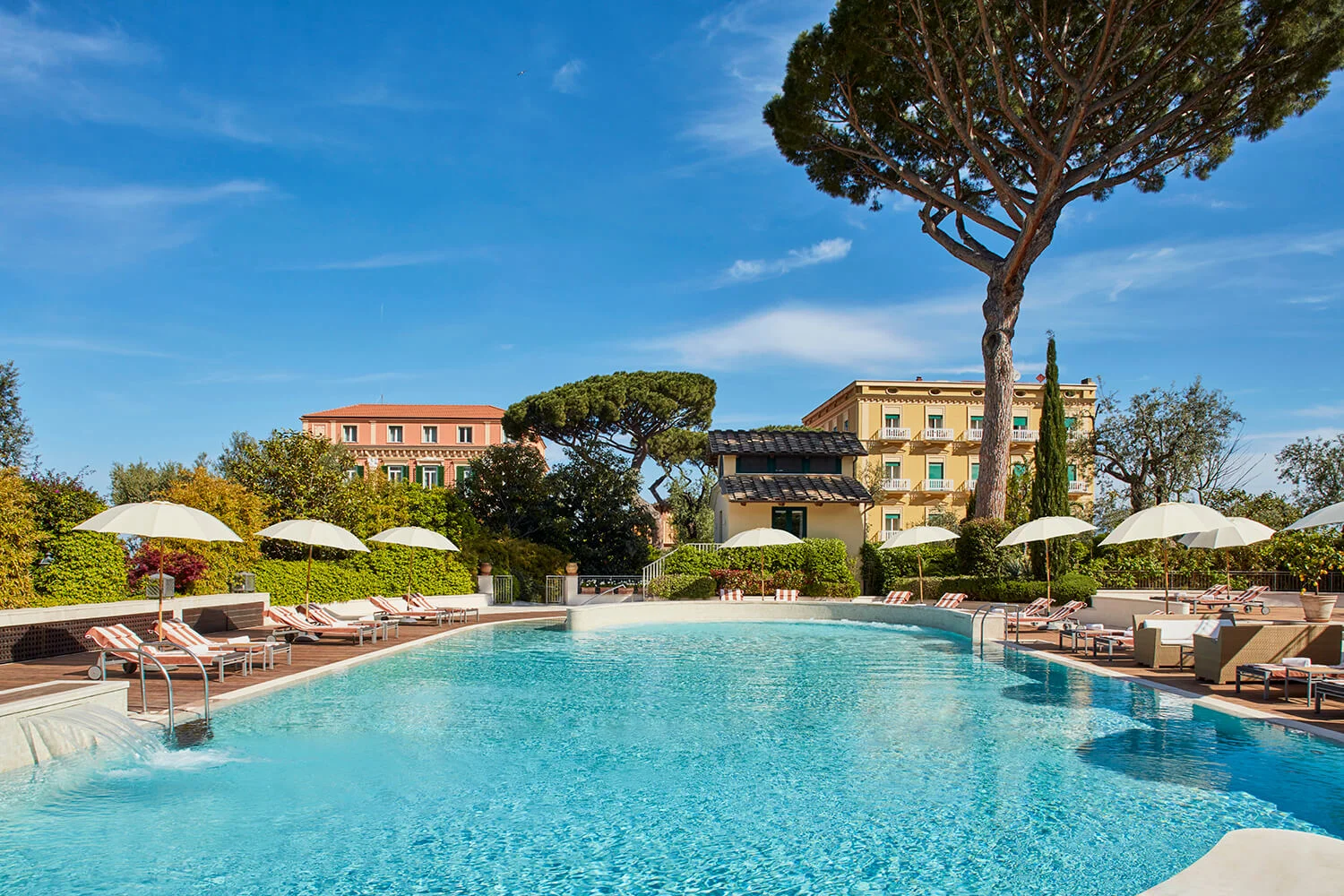 Grand Hotel Excelsior.jpg