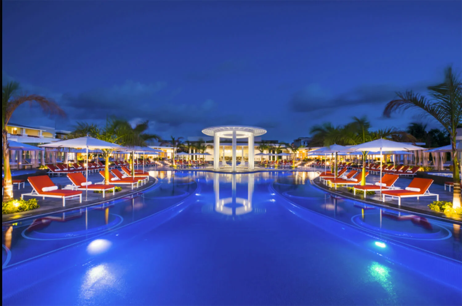 The Grand at Moon palace.jpg