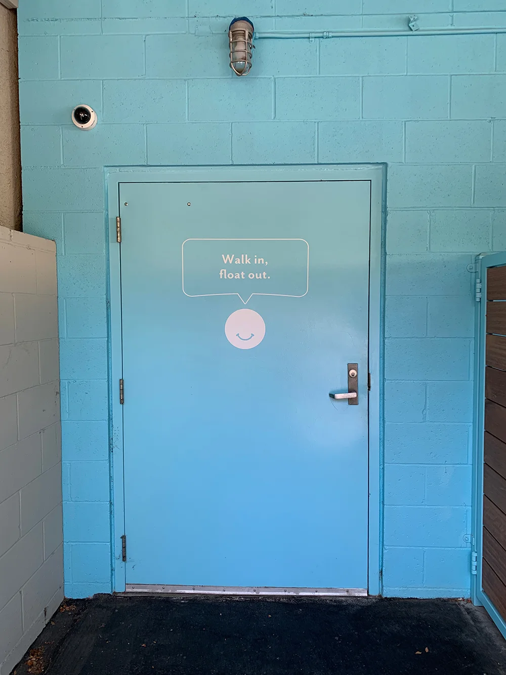 The back entrance to Squeeze.