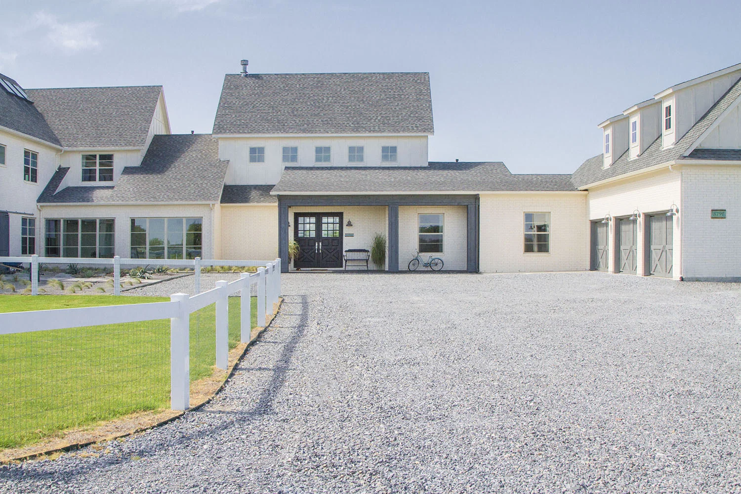 The entrance to the ranch.
