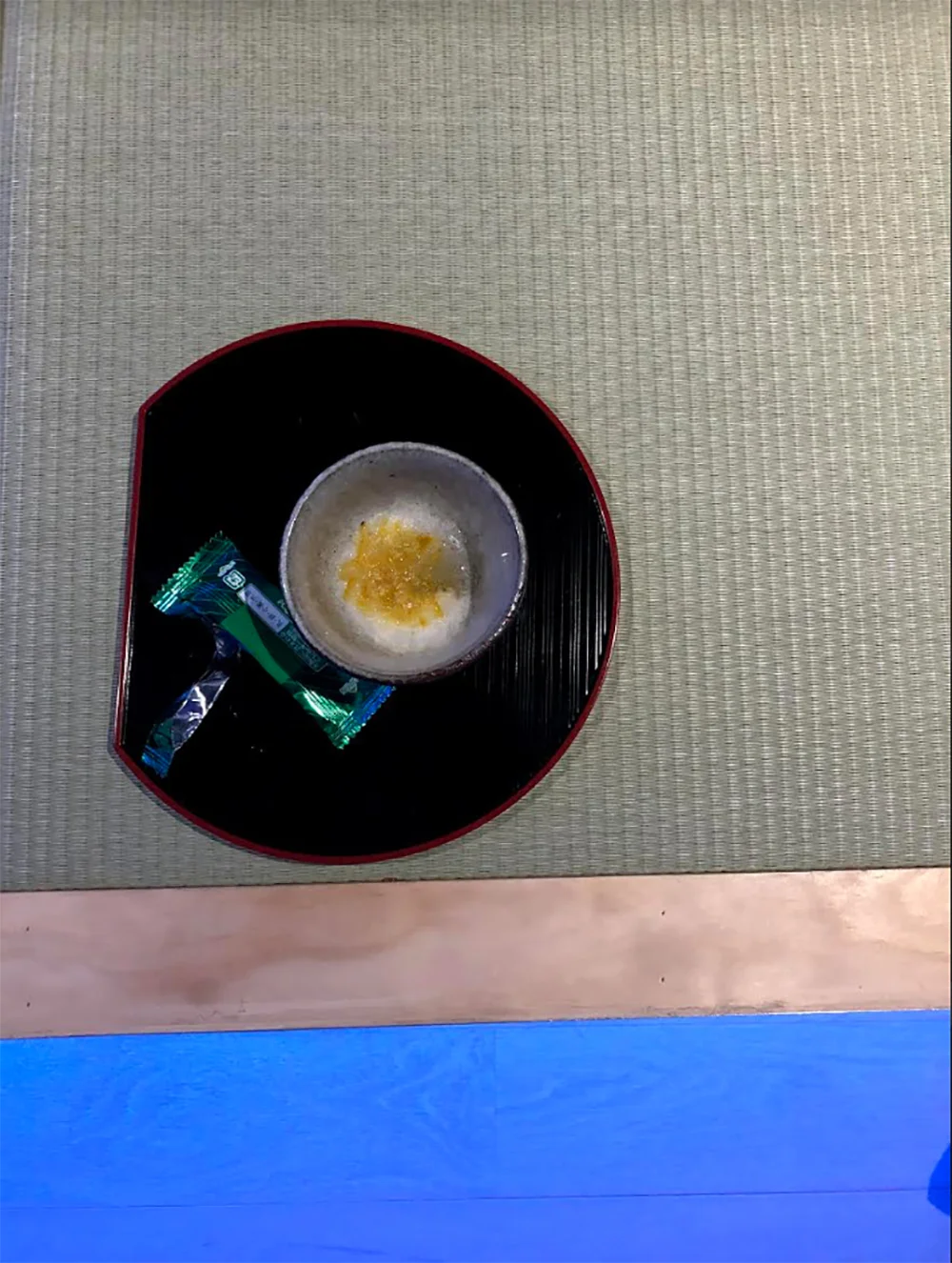 Sweet tea and a matcha cookie were served post-treatment for a nice finish.