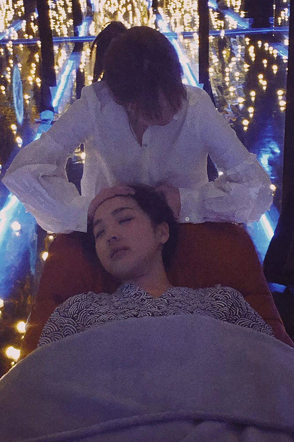 A guest enjoys a relaxing treatment at Goku NYC.