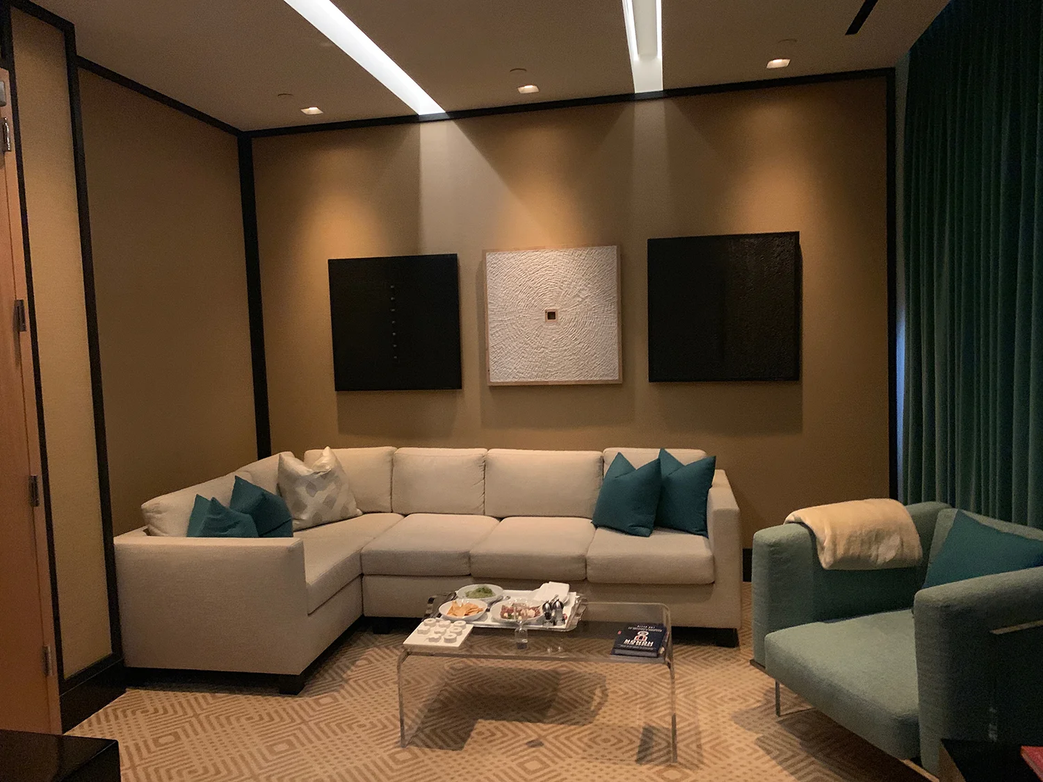 The women’s relaxation lounge offers a cozy, intimate atmosphere.