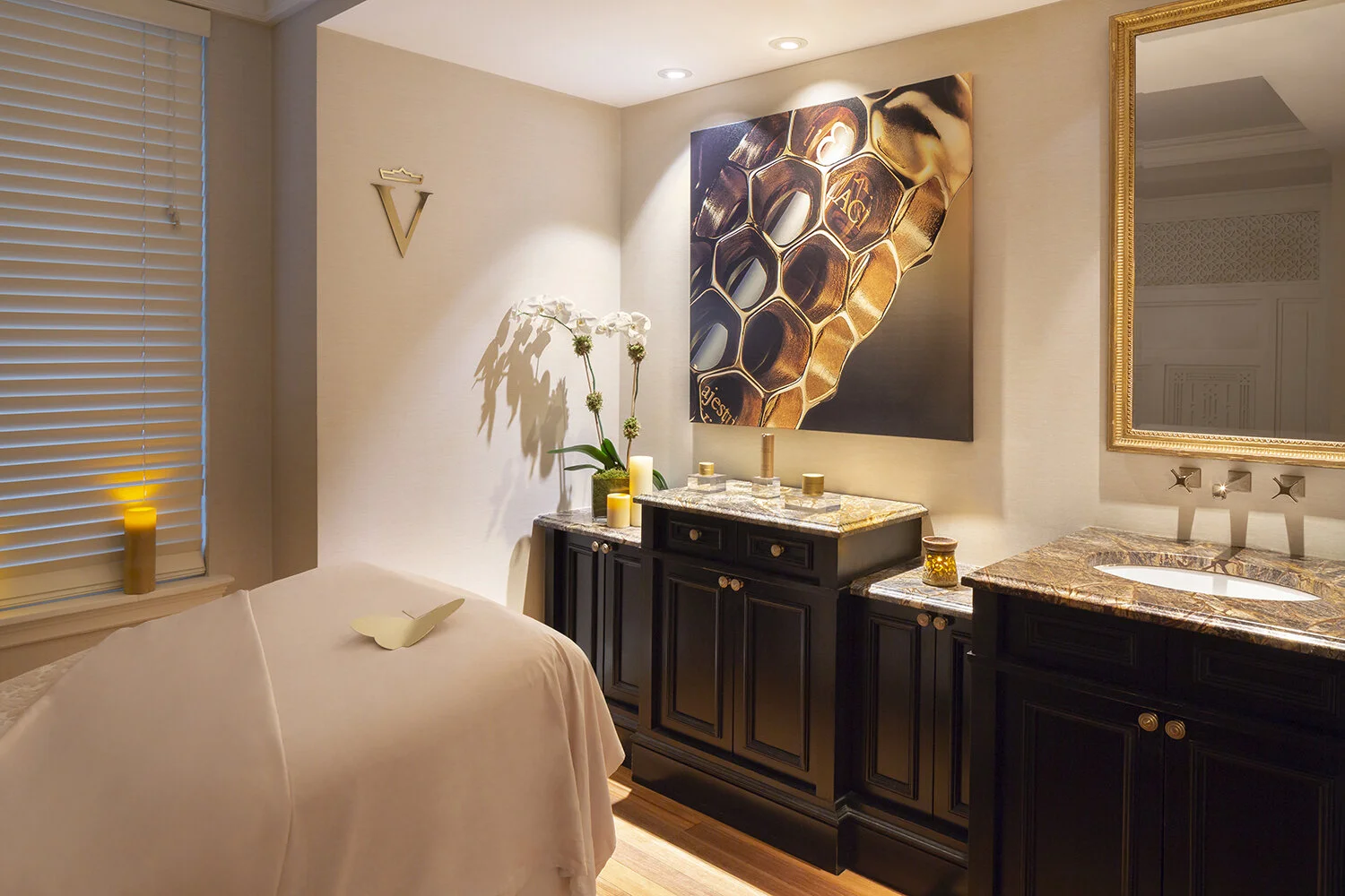 The spa’s Ultimate Facial is a treatment infused with all of the most coveted l’Elixir des Glaciers, Essence of Bees collection.
