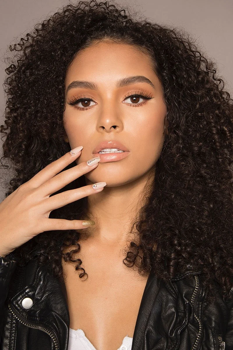 How To Create Cat Eye Lashes