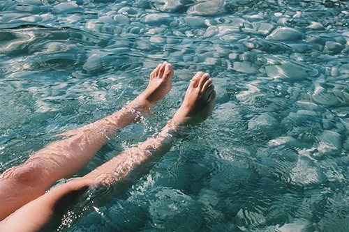 Podiatrist Dr. Emily Splichal Shares the Best Tips and VOESH Products for Healthy Feet