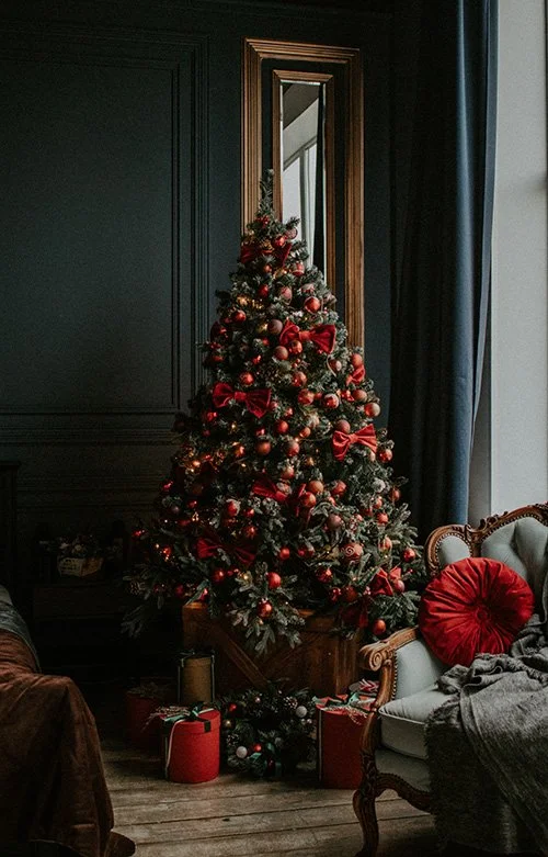 Get Into the Holiday Spirit With These Festive Offerings From Luxury Hotels Around the World