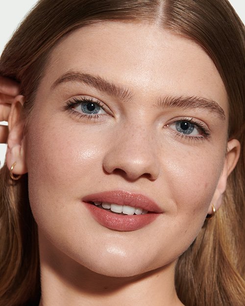 Lisa Eldridge Launches New Skin Tint and Lip Pencils