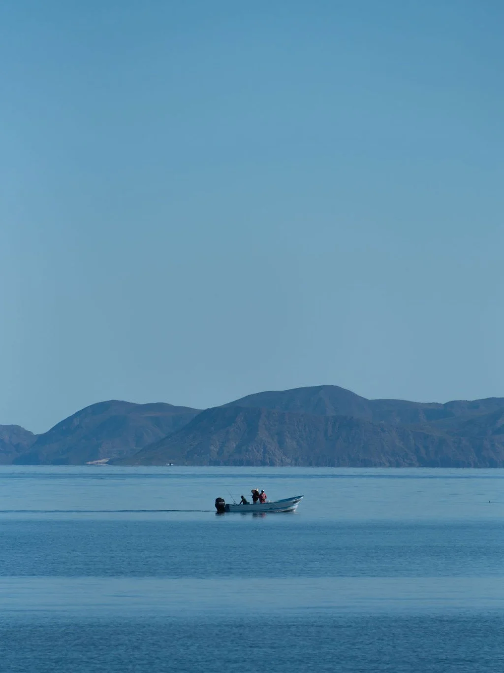 A fishing boat of the coast of Loreto, Mexico. [Image courtesy of Baja California Sur Tourism/photography by Nea Serrano]