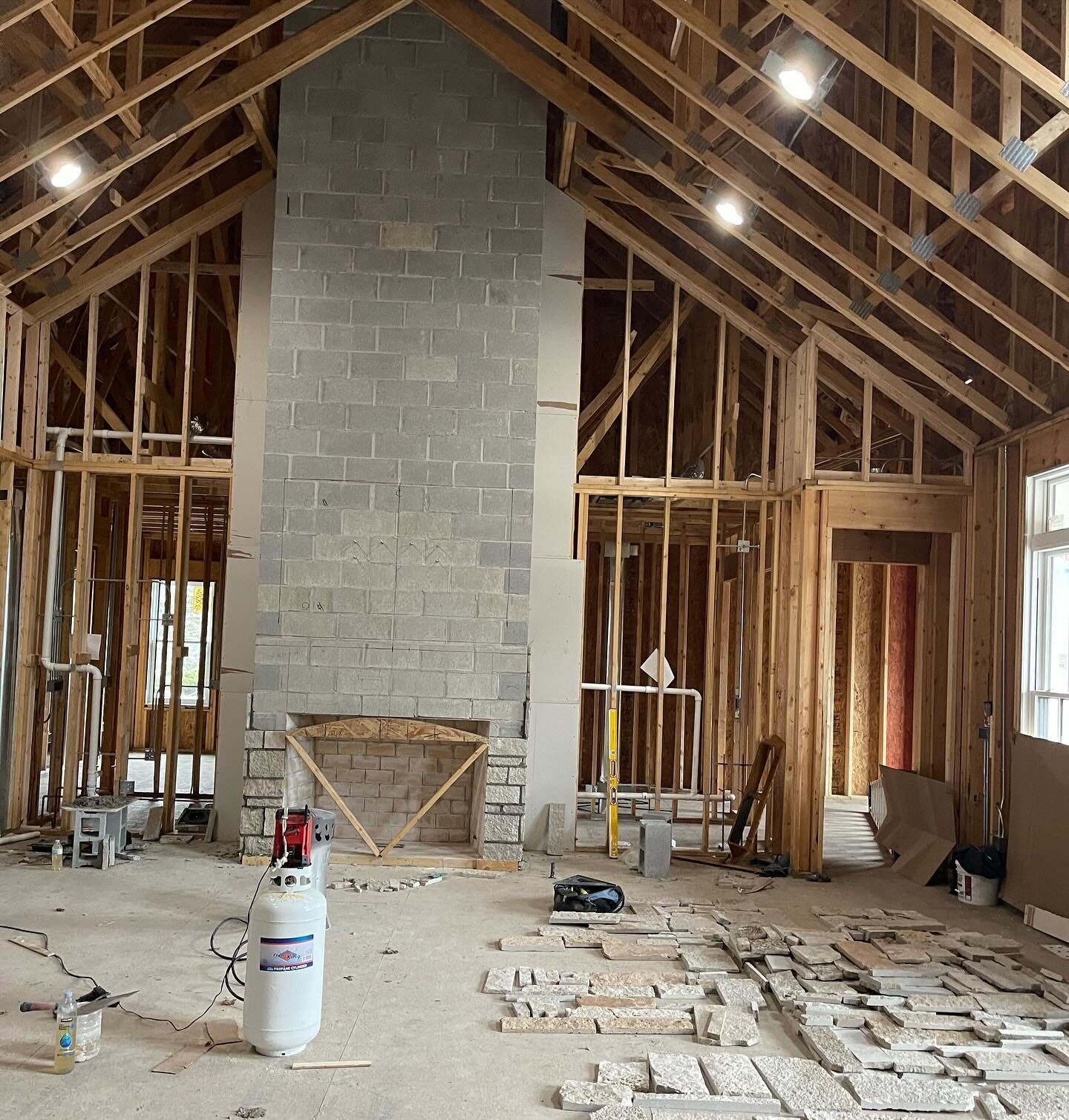 Today&rsquo;s site visit! Things are coming along at our Tabglewood project. Stone is getting installed up the 20&rsquo; fireplace, one piece at a time.