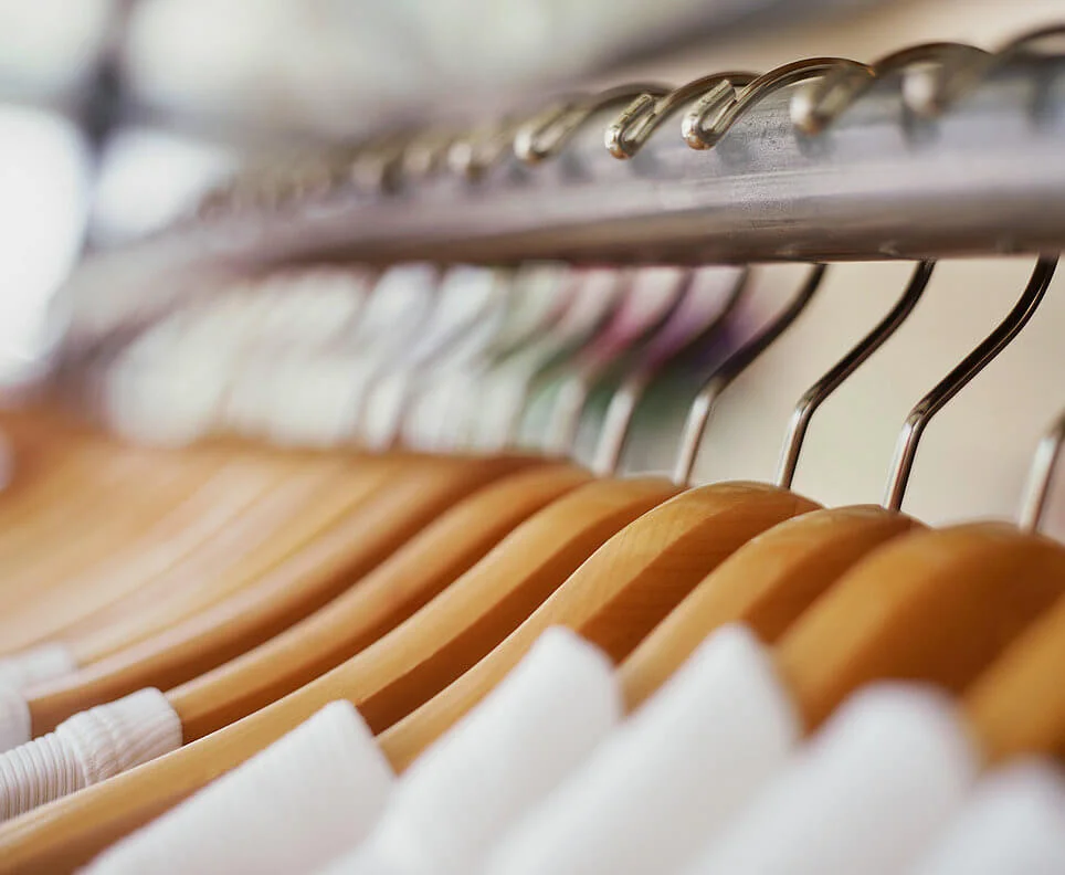 5 Tips For Keeping Your Closet Organized