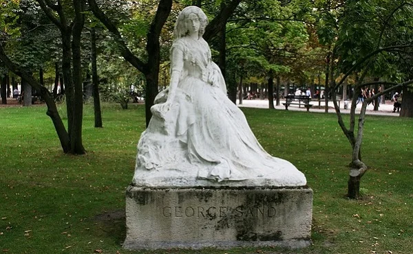 george-sand-600x370.jpg