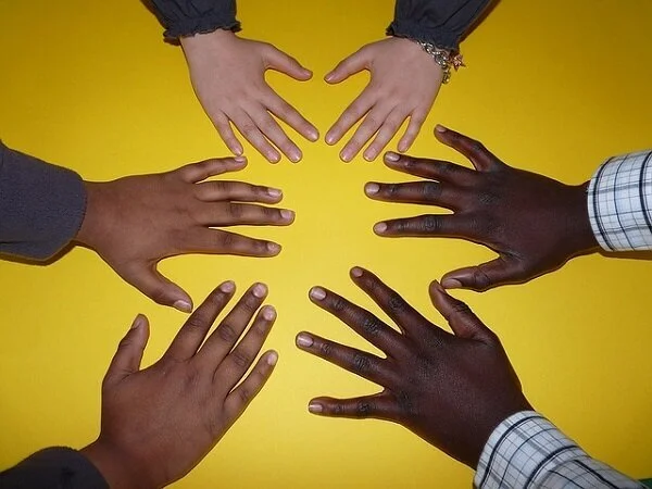hand-1137978_640.jpg