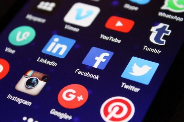 C2-SocialMedia-640x426.jpg